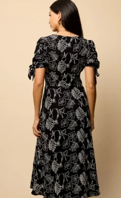 Little Mistress Dresses | Race Day Edit<Embroidered Midaxi Dress