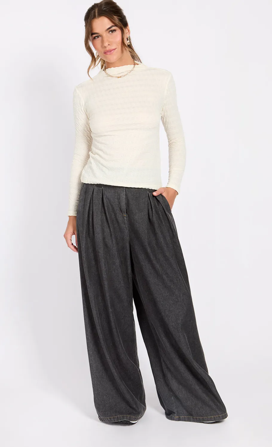 Little Mistress Tops<Waffle Texture High Neck Top