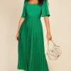 Little Mistress Office Fashion | Race Day Edit<Green Check And Pleated Hem Midaxi Dress