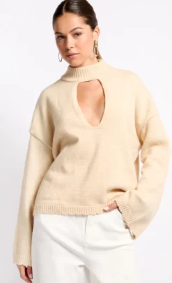 Little Mistress Knitwear | Tops<Oatmeal Knit Keyhole Top