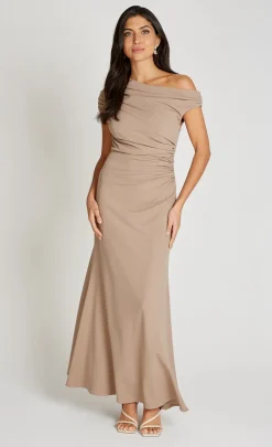 Little Mistress Dresses | Race Day Edit<Smoke Asymetric Neckline Maxi Dress